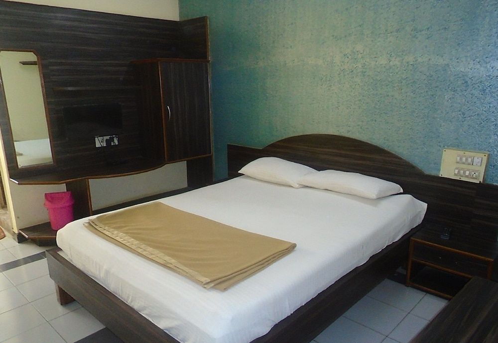 Sai Residency Standard Double Room 6