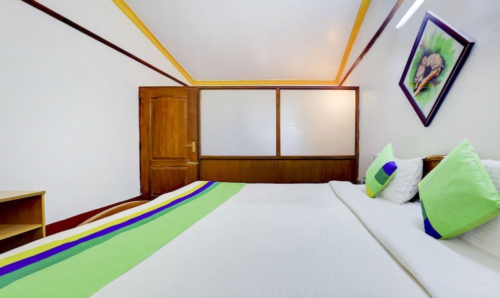 Treebo Atithi Bhavan, 1 Km From Ooty Lake Deluxe Double Room 24