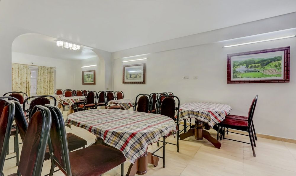 Food & Dining