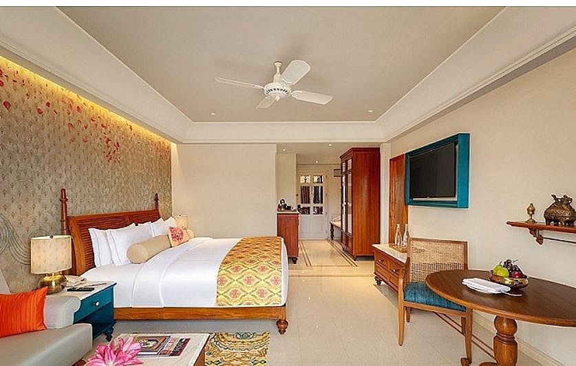 Premium Room Ganges Facing King Bed