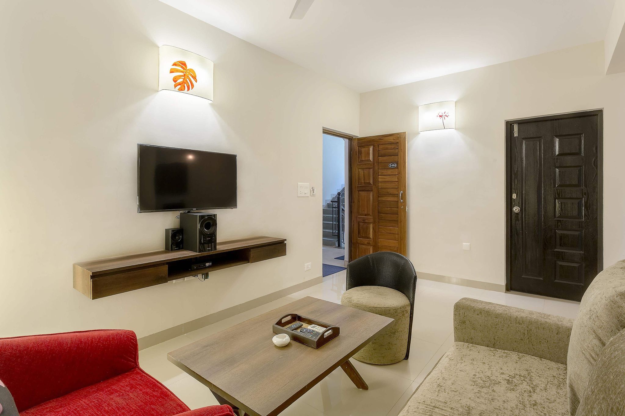 Treebo Aquamarine Arpora with POOL Deluxe Room With Balcony 23