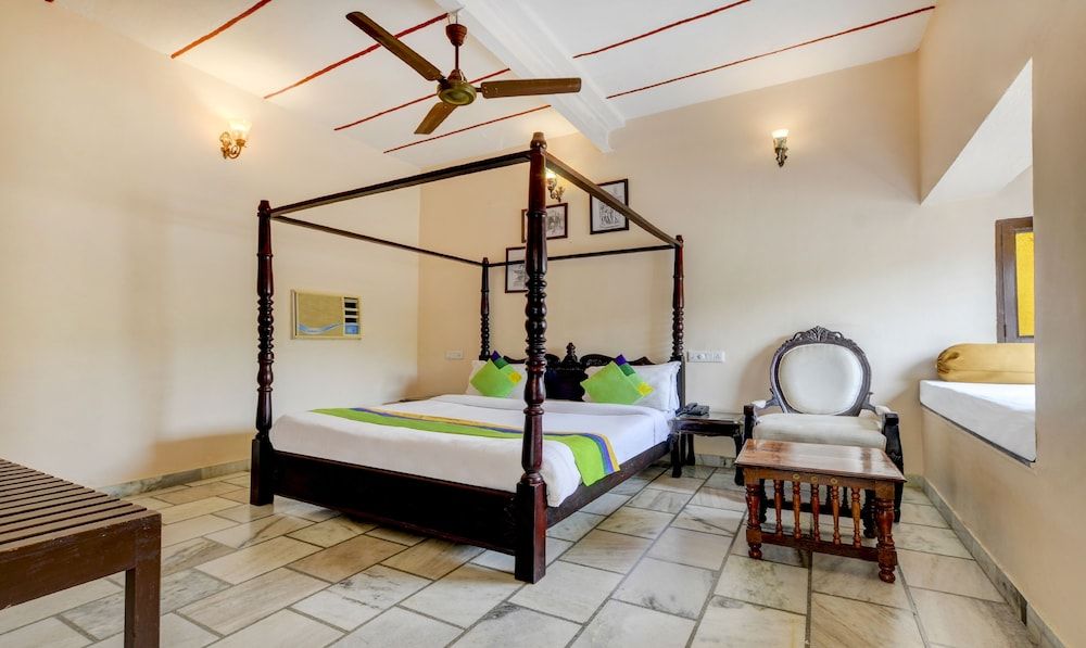 Economy Double Room