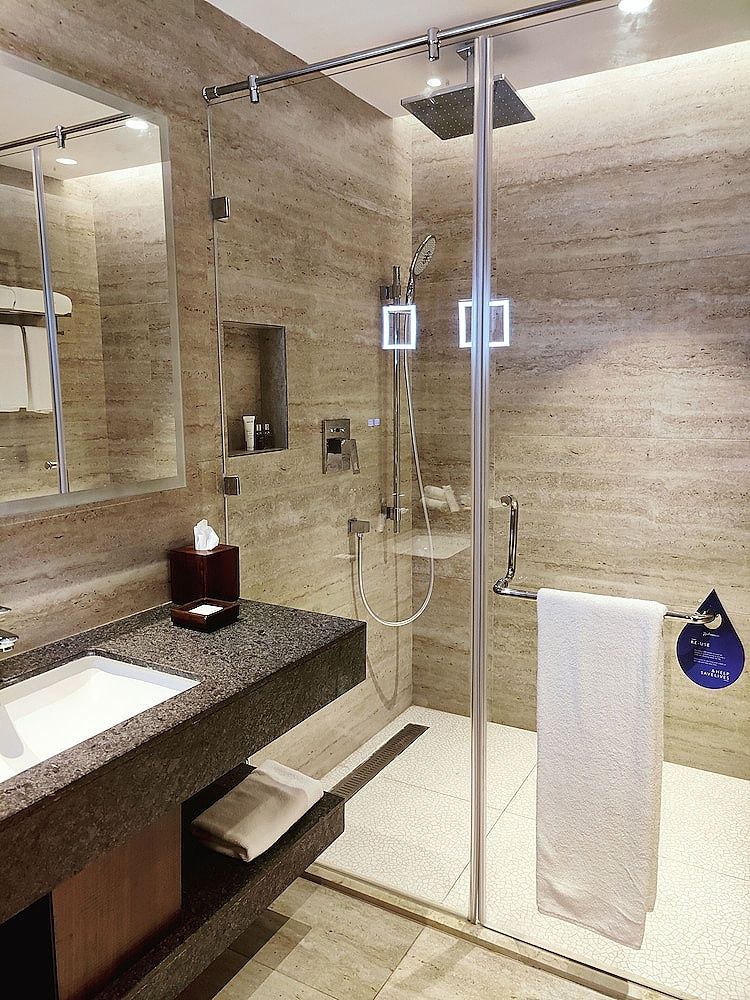 Radisson Blu Resort, Vishakhapatnam Superior Room, Garden View 7