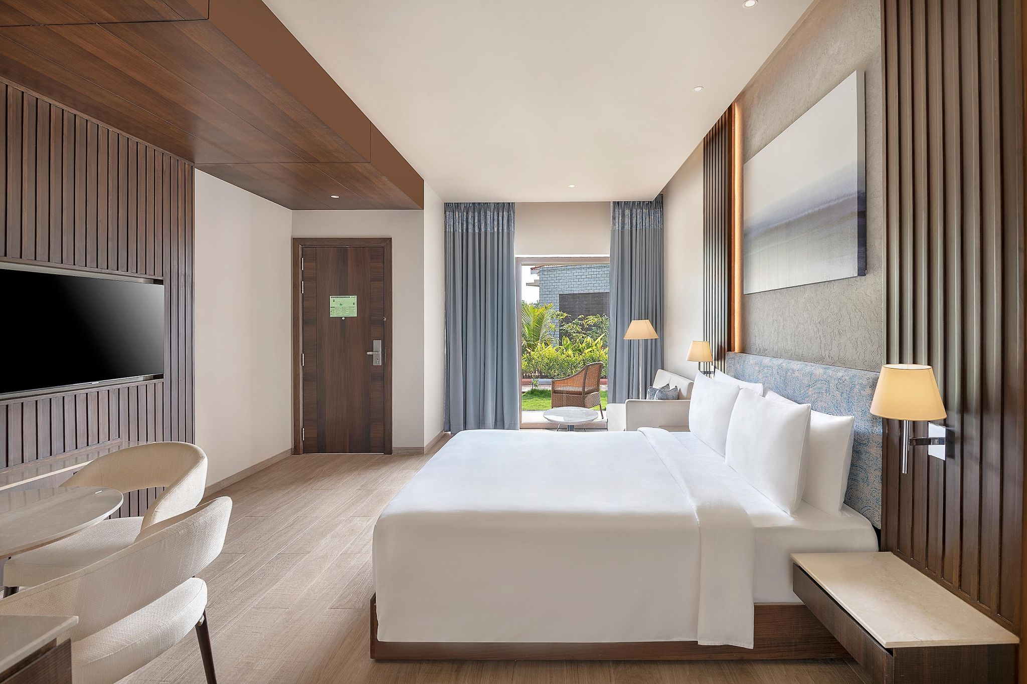 Radisson Blu Resort, Vishakhapatnam Superior Room, Garden View 4