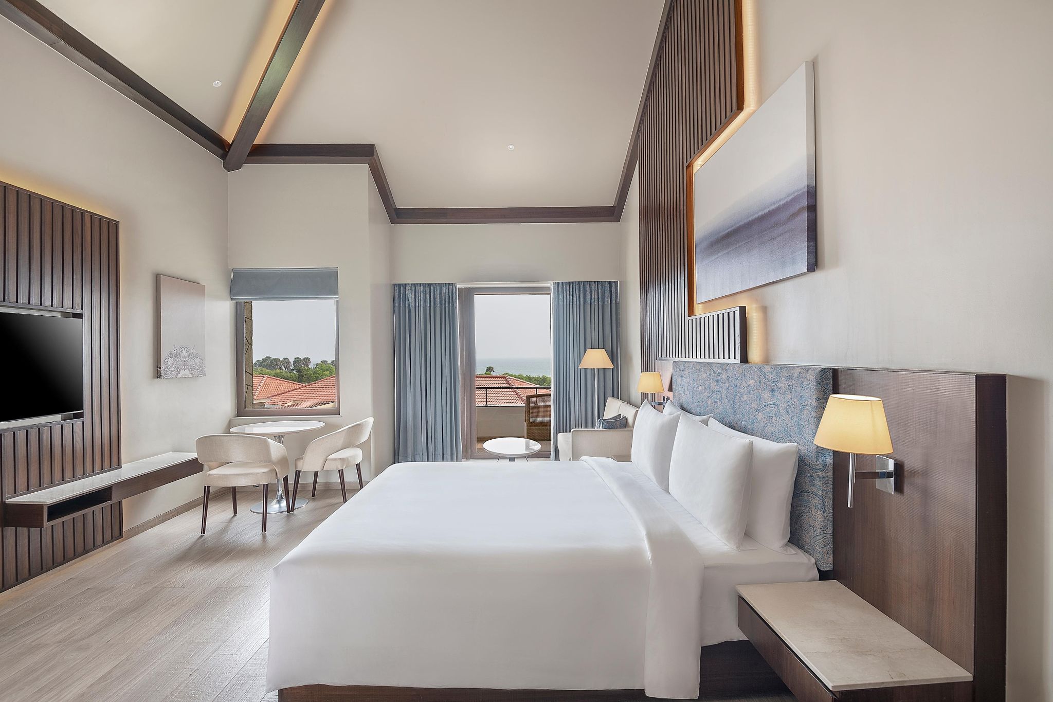 Radisson Blu Resort, Vishakhapatnam Superior Room, Garden View 3