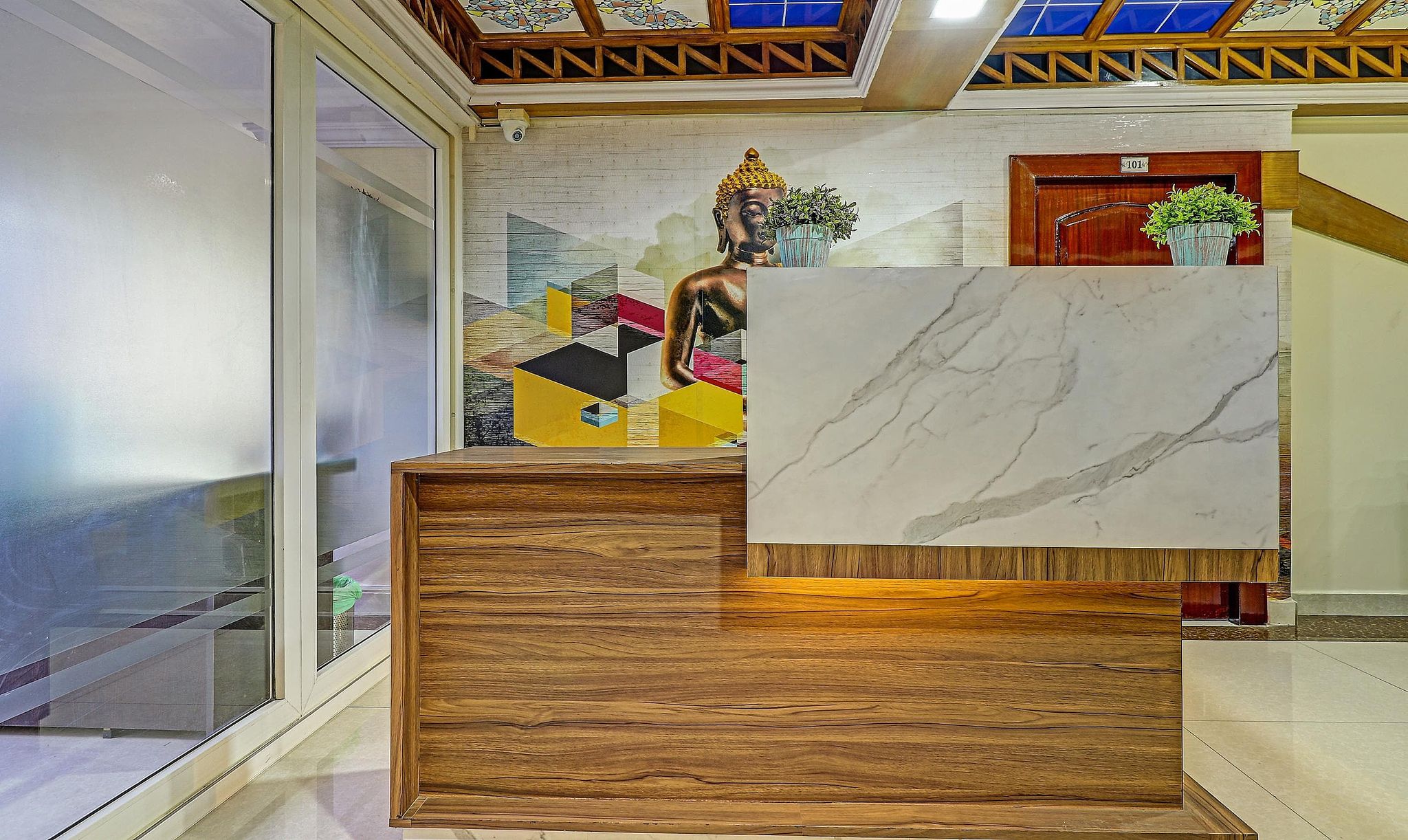 undefined Itsy By Treebo - Eesha Elite 2