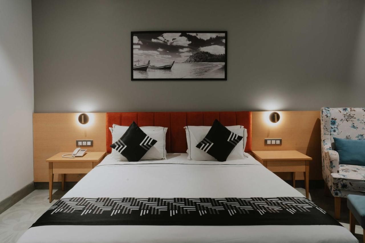 Medalio Resort Udaipur Shobhagpura Spacious Deluxe Room