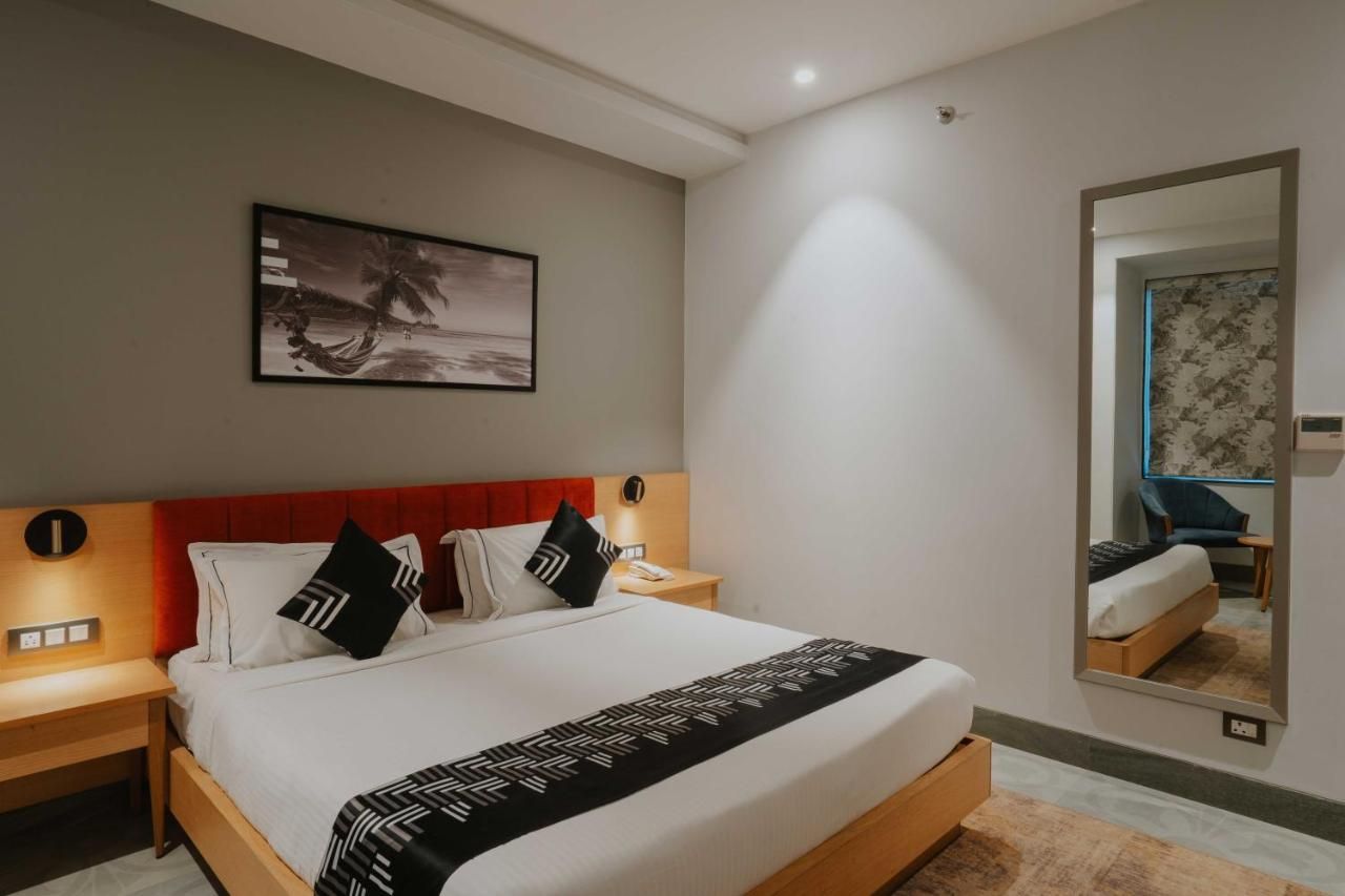 Medalio Resort Udaipur Shobhagpura Spacious Deluxe Room 2