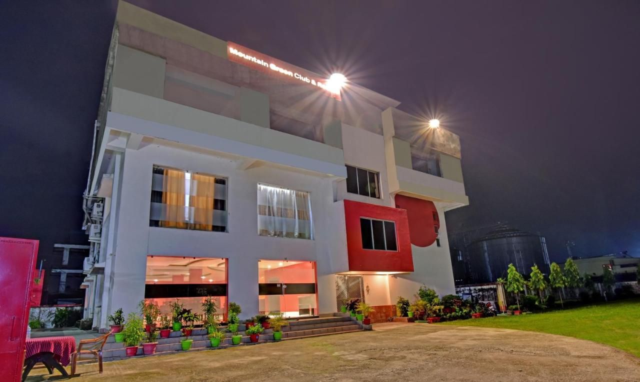 undefined Mountain Green Club & Resorts