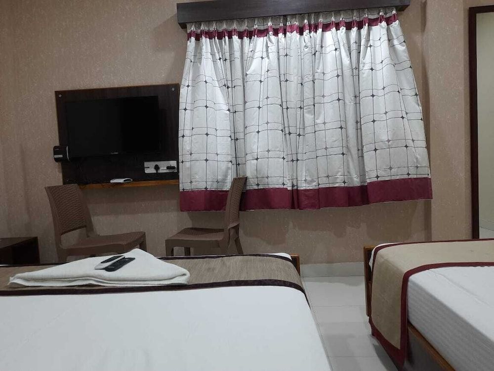 undefined LIVGRAND HOTEL SRI DHEVI Salem 6