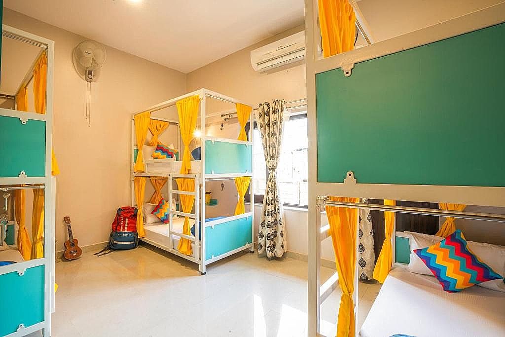 Bed in 6 Bed Female Only AC Dormitory Room with Ensuite Bathroom