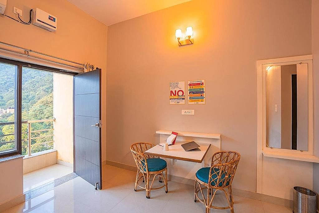 Deluxe Private A/C Room with Panoramic View and ensuite Bathroom