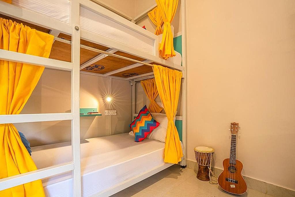 Bed in 6 Bed Female Only AC Dormitory Room with Ensuite Bathroom
