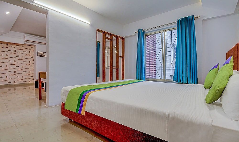 Treebo Iris Suites Superior Room 4