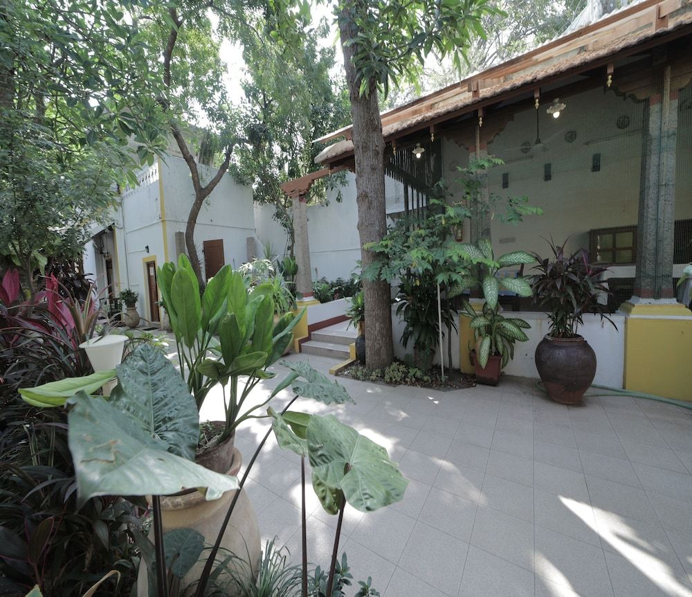 undefined Dumas Guest House 9