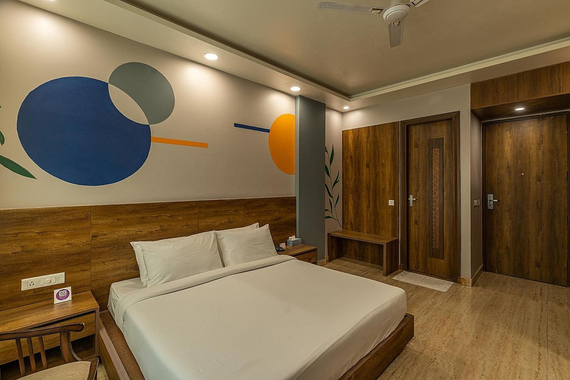 Deluxe King Room