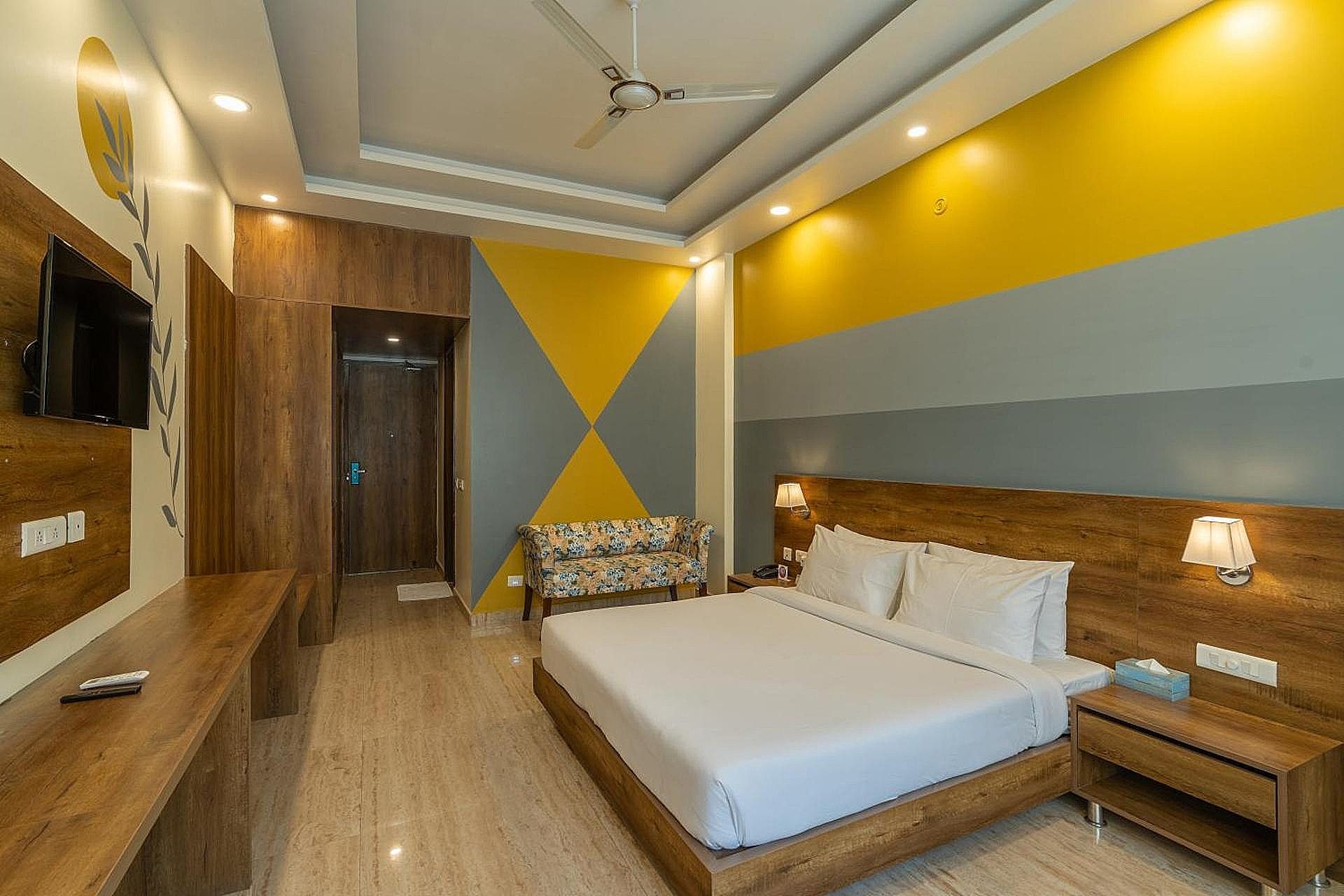 Superior King Room