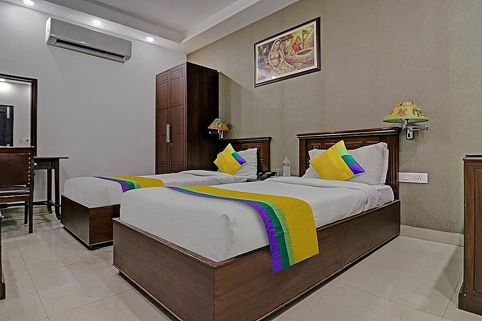 Itsy Hotels Hamlets Stay Standard Double Room 7