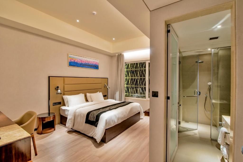 Enrise by Sayaji Nashik Deluxe Room 3