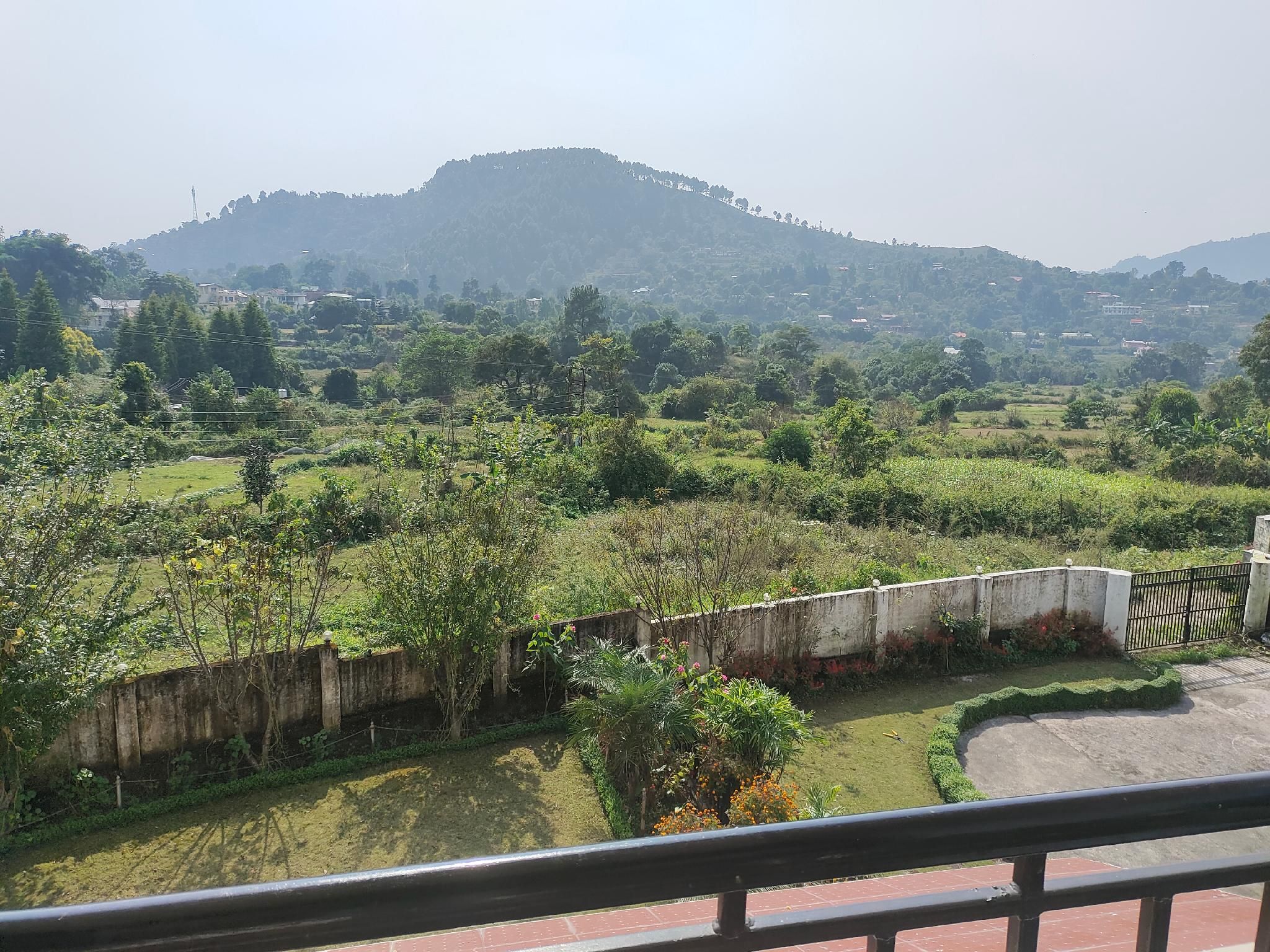 Treebo Spring Birds - 3Kms From Bhimtal Lake
