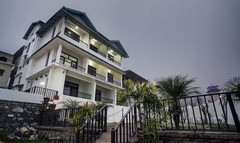 undefined Treebo Spring Birds - Kainchi Dham 9