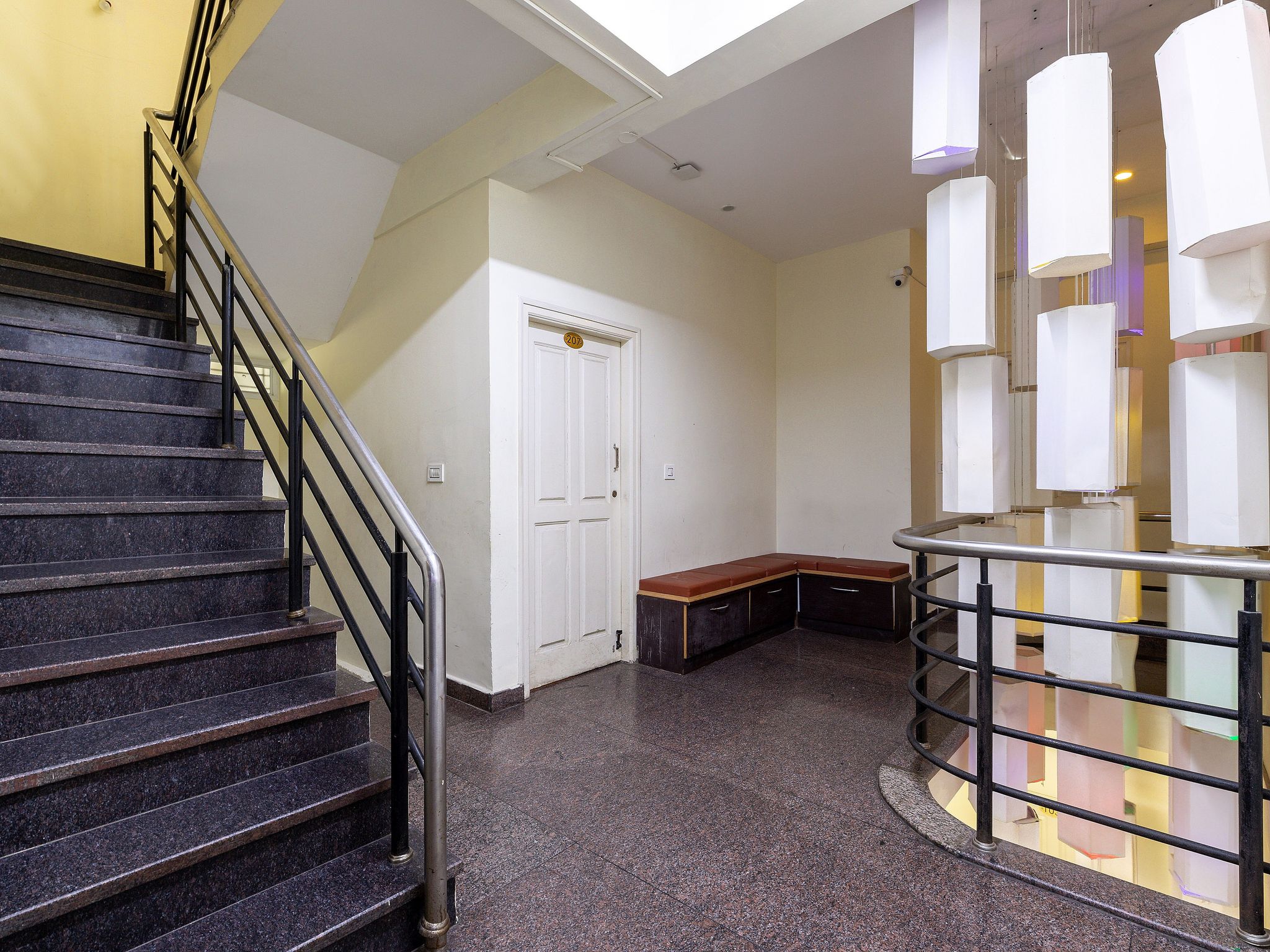 undefined Olive Shine 4