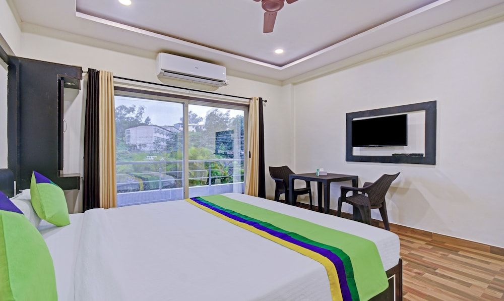 Treebo Paradise Inn With Mountain View Standard Double Room 11