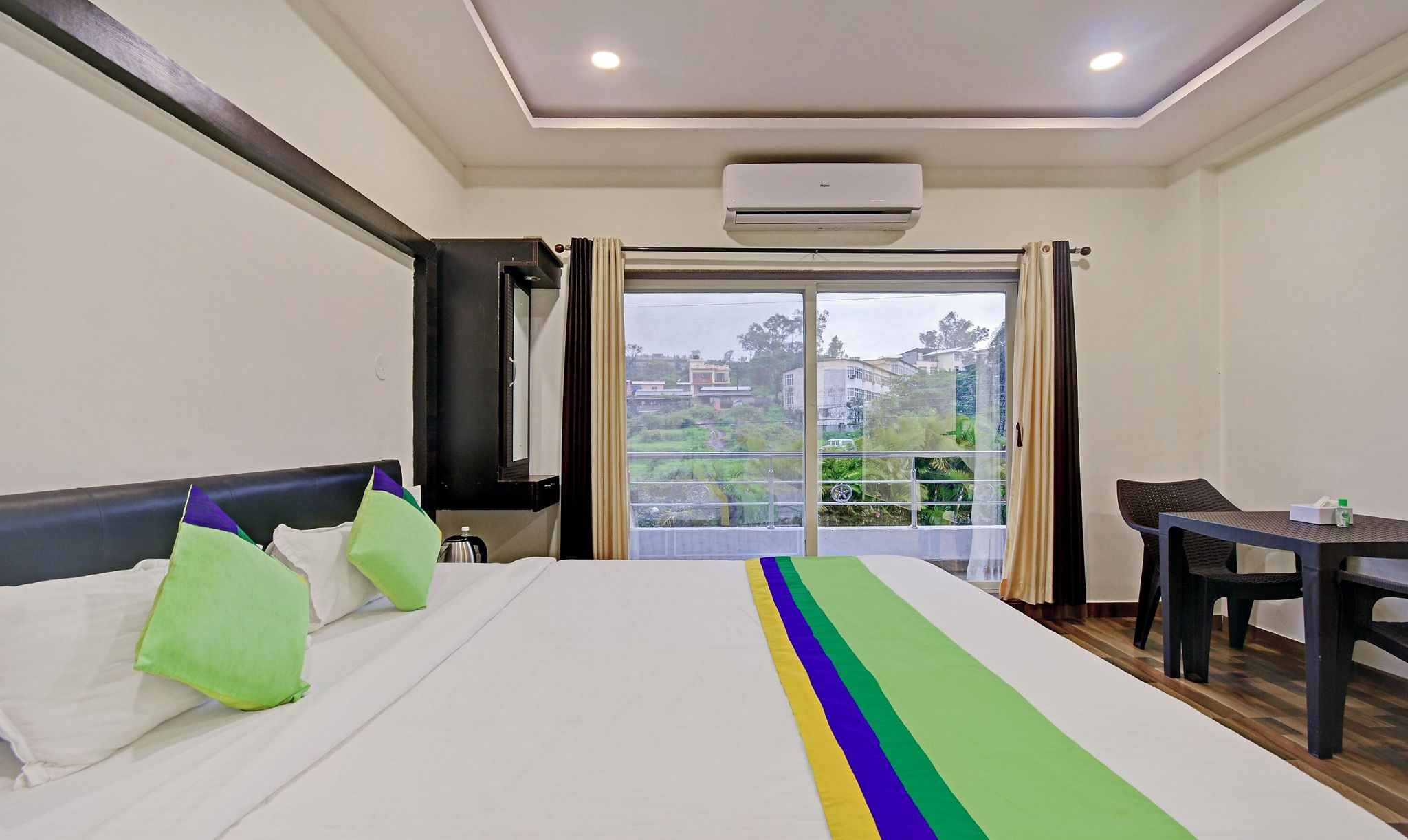 Treebo Paradise Inn With Mountain View Standard Double Room 3