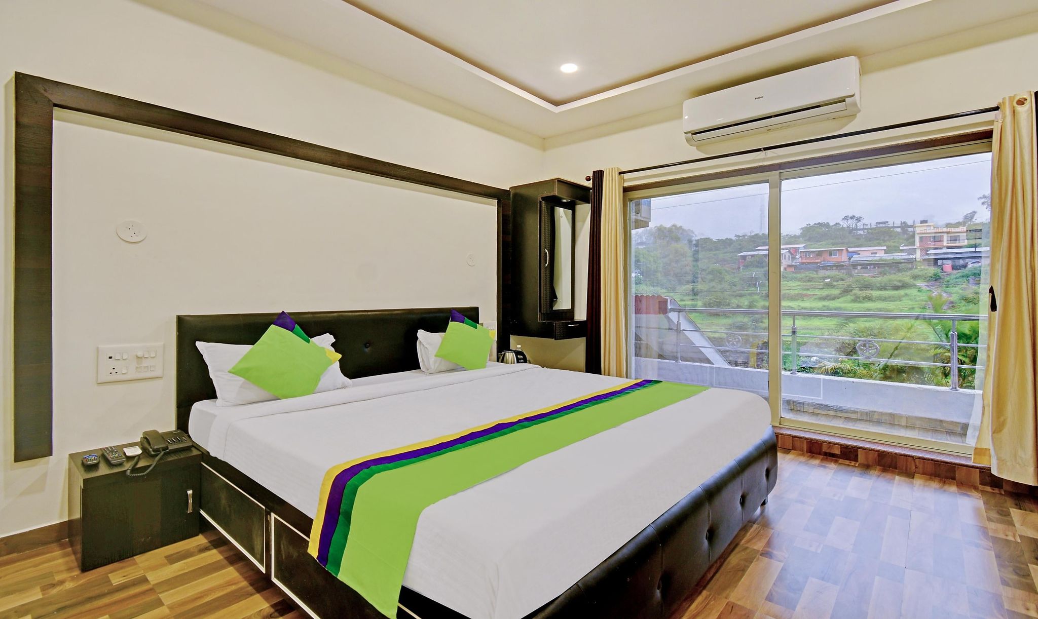 Treebo Paradise Inn With Mountain View Standard Double Room 6