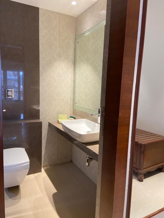 Grand Victoria The Fern Resort & Spa, Panchgani - Mahabaleshwar Winter Green Room 8