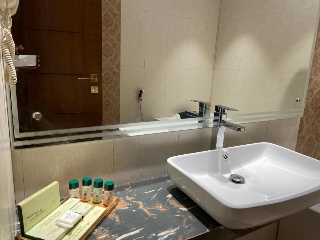 Grand Victoria The Fern Resort & Spa, Panchgani - Mahabaleshwar Hazel Suite 7