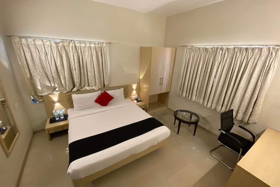 Aron Resort & Spa Lonavala Deluxe Room