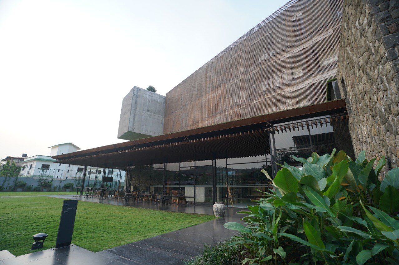 Hotel Exterior