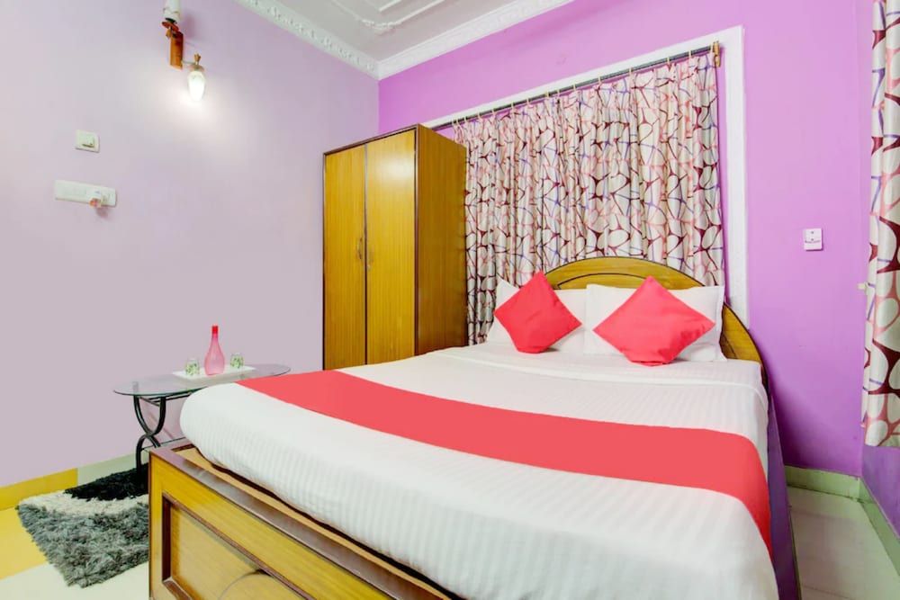 Deluxe Double Room, Multiple Beds, City View