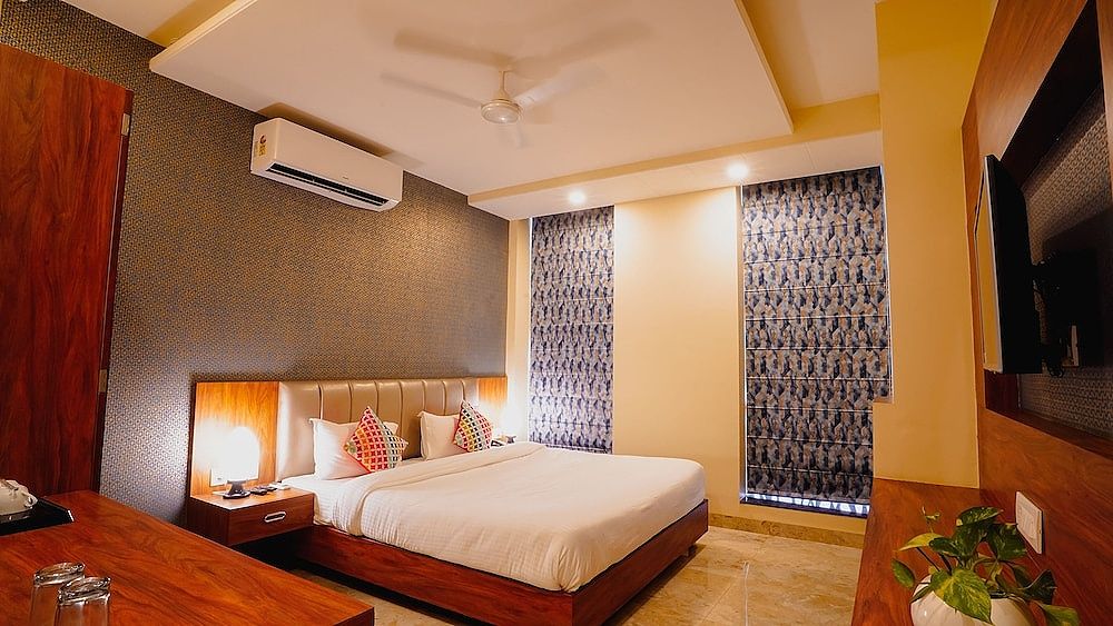 Hotel Sanskar Prime Executive  2