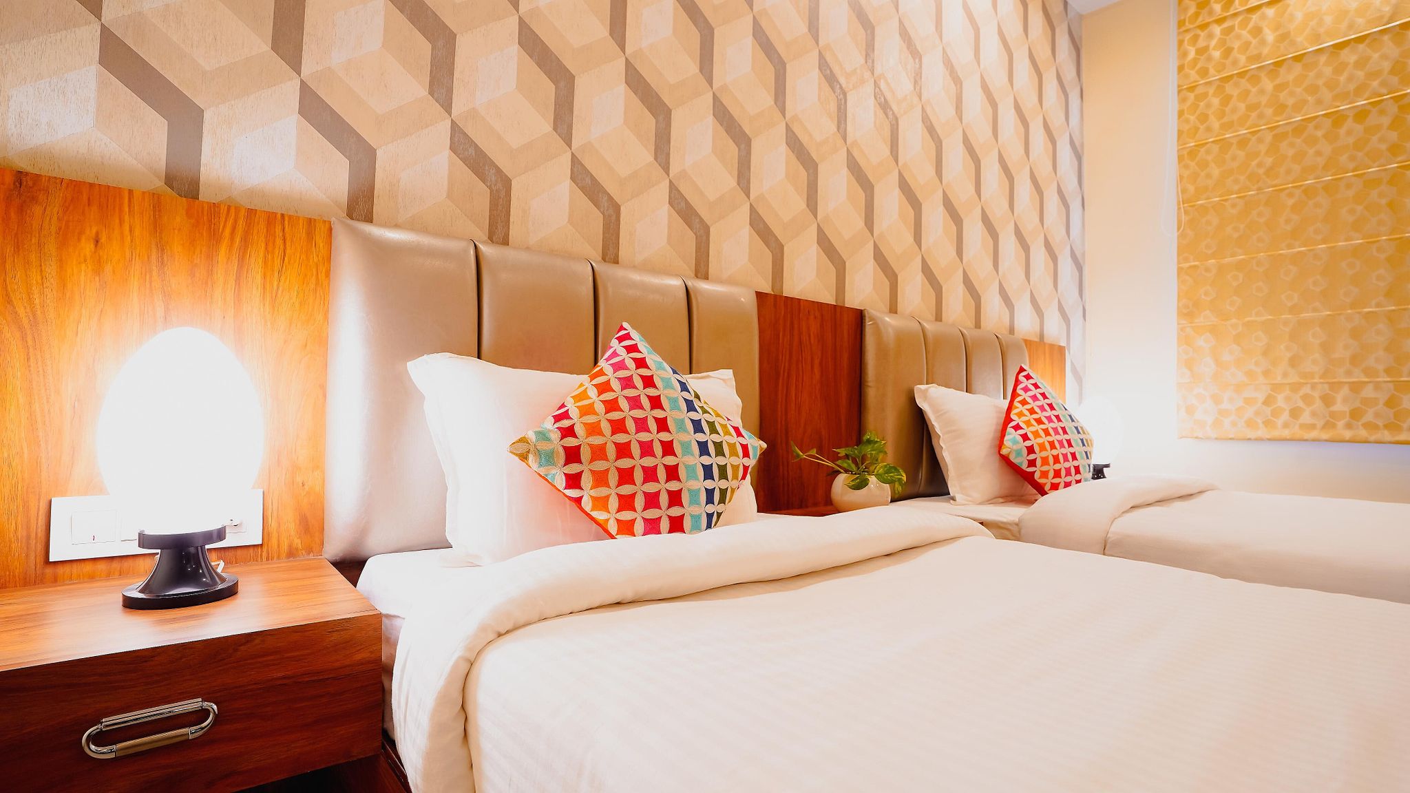 Hotel Sanskar Prime Executive  7