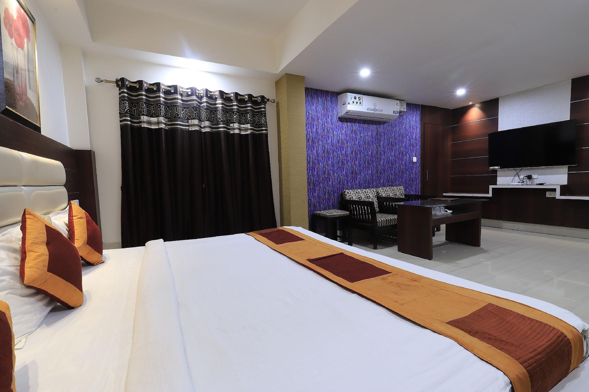 Hotel Rashmi Executive  Room 5