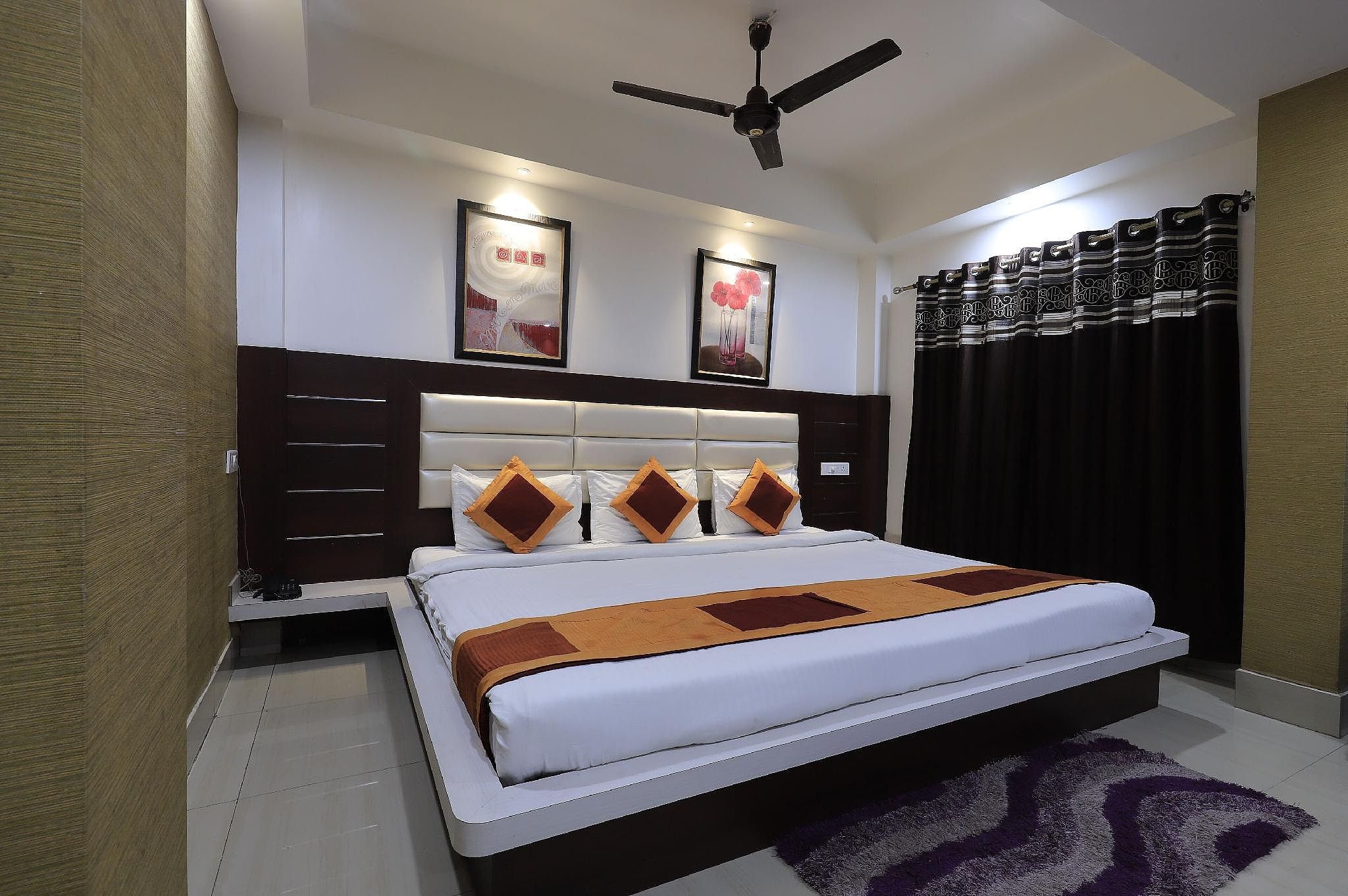 Hotel Rashmi Executive  Room 2