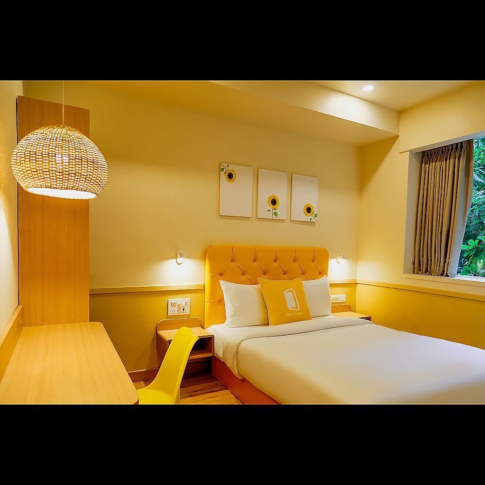 Bloom Hotel - Worli South Mumbai Standard Queen Room 3