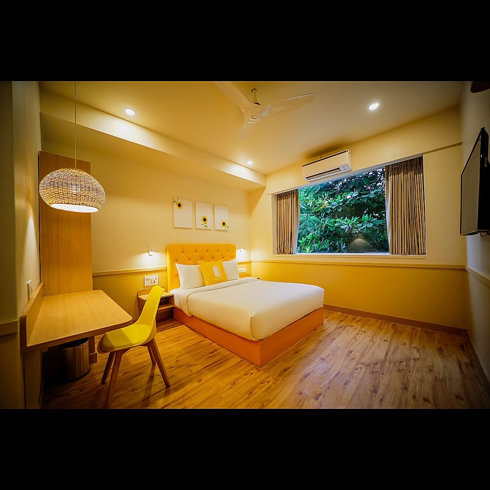 Bloom Hotel - Worli South Mumbai Standard Queen Room 5