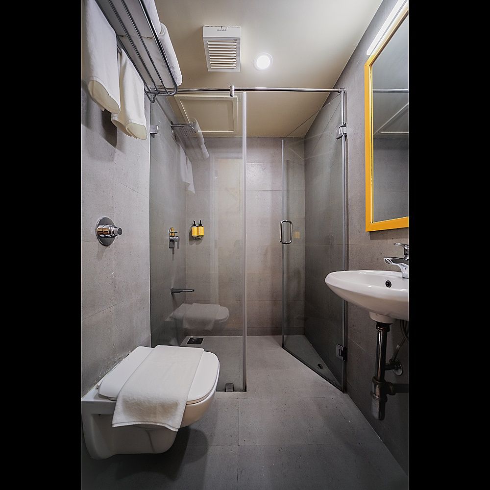 Bloom Hotel - Worli South Mumbai Standard Queen Room 14