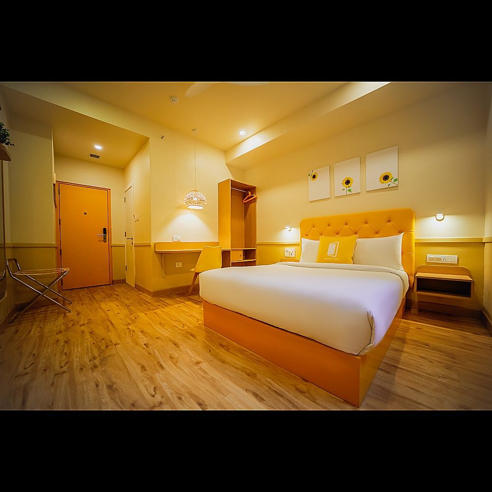 Bloom Hotel - Worli South Mumbai Standard Queen Room 7