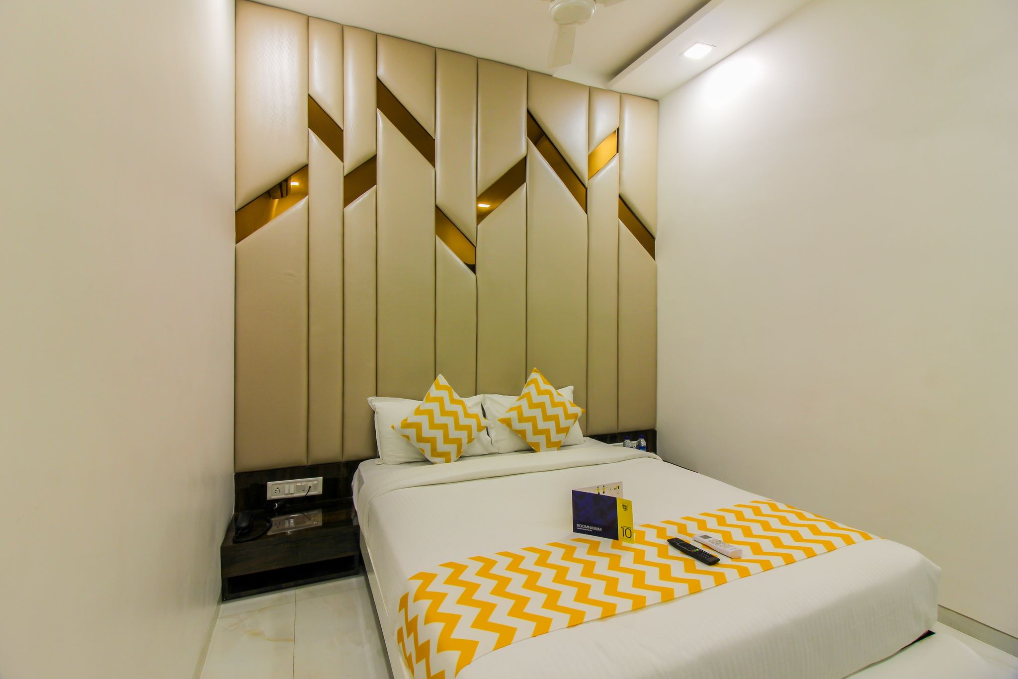 Hotel Magnet