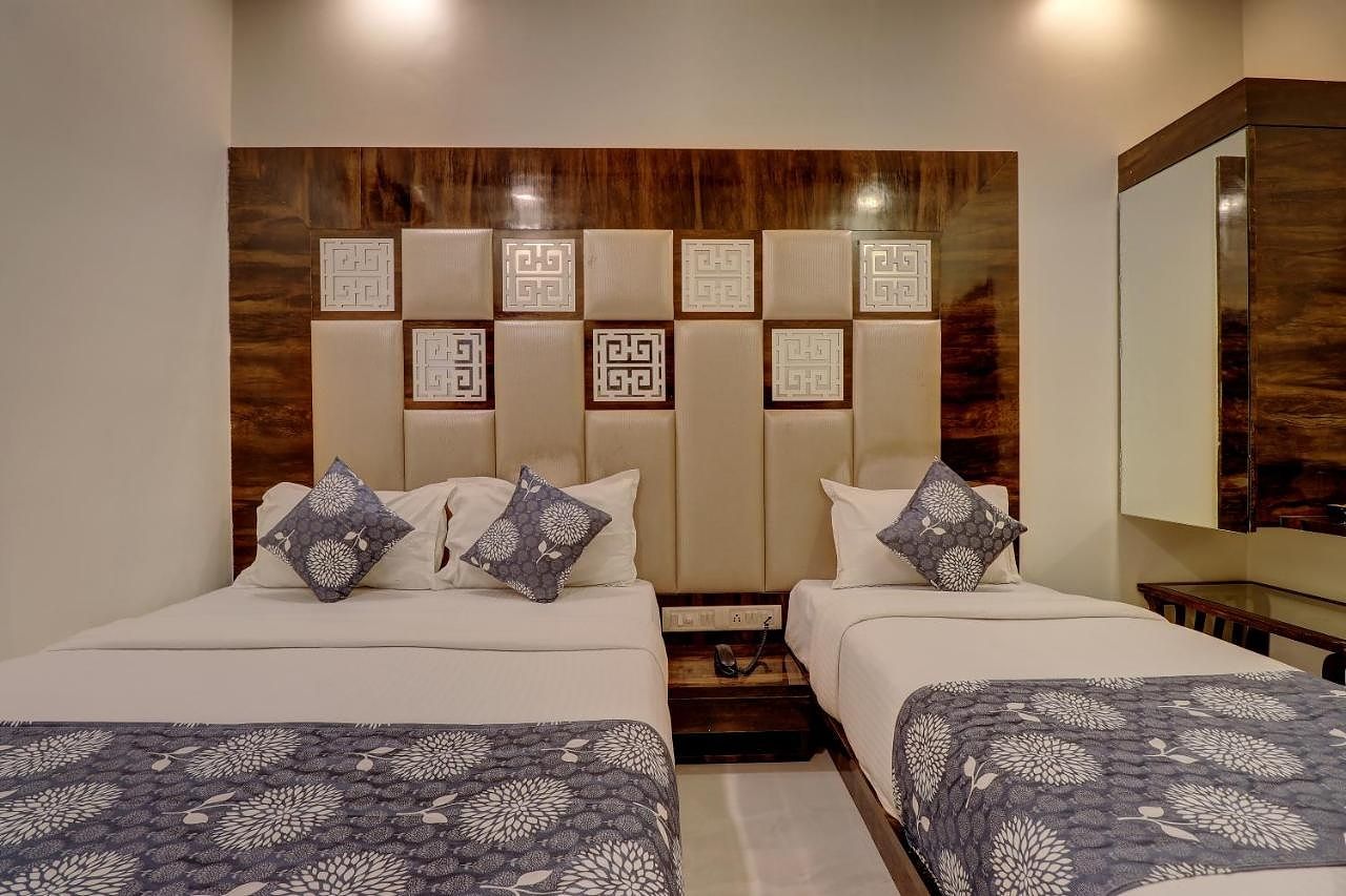 Hotel Magnet Deluxe Room 2