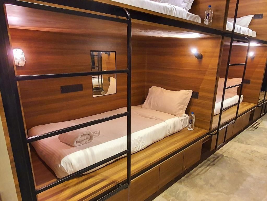 Mayura aureole Mixed Dormitory Room 6