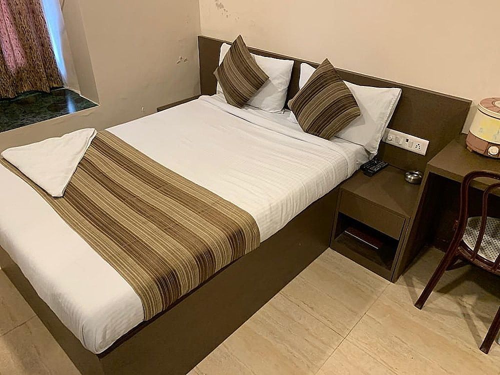 Lucky Service Apartments Studio 5