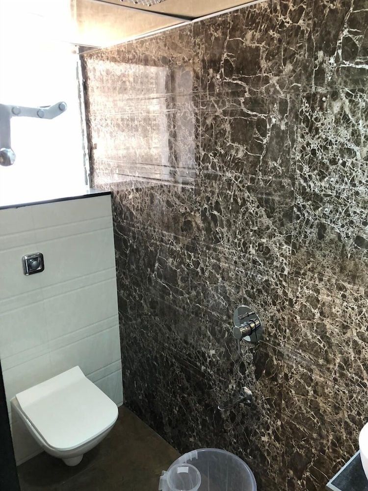 Lucky Service Apartments Studio 12