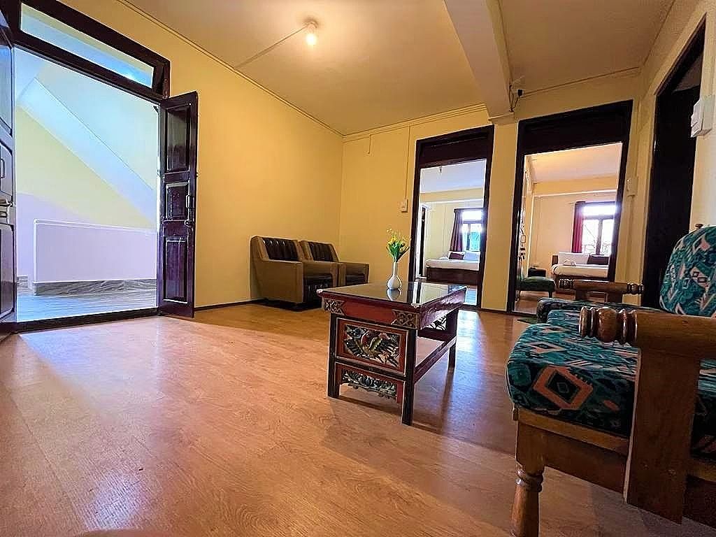 Magpie Mall Road Residency DELUXE ROOM 3