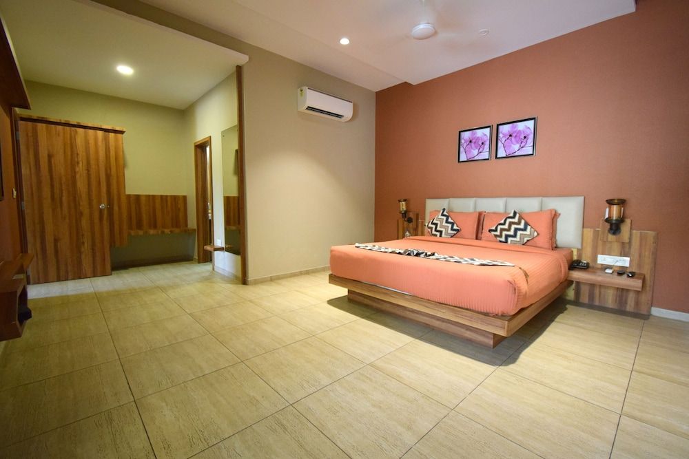 Executive Room