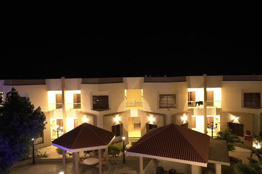 undefined The Sky Imperial Bapu's Resort 7